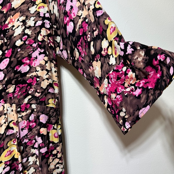 Soya Concept | Fuchsia Rose Floral Midi Dress | Tiered Flowy Dress with ¾ Sleeve - Picture 4 of 9